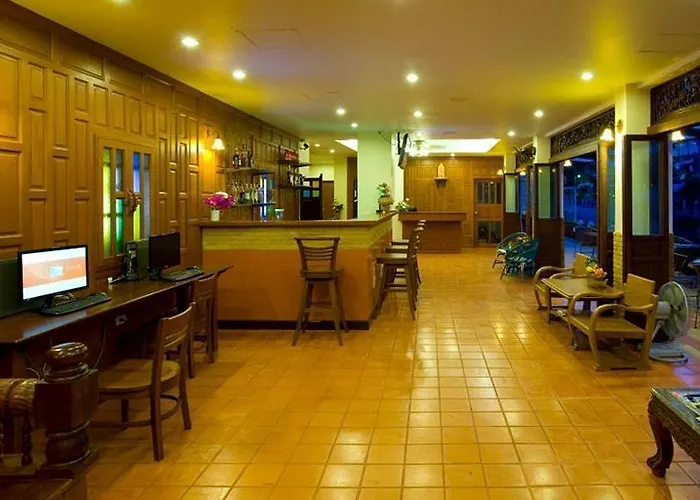Hotel Korbua House 3*