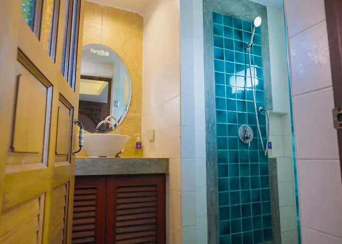 Hotel Korbua House 3*