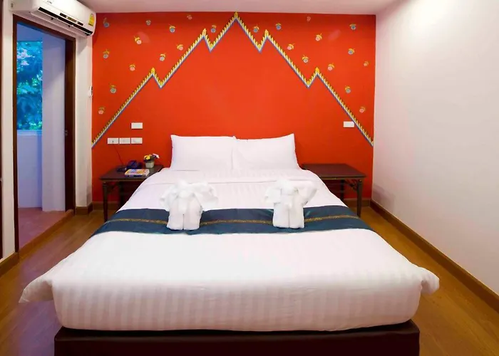 Korbua House 3*
