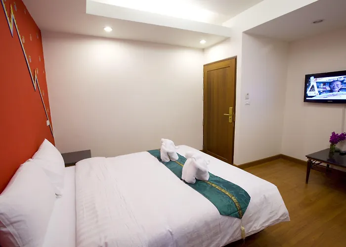 Korbua House 3*