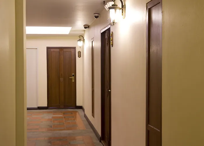 Hotel Korbua House 3*