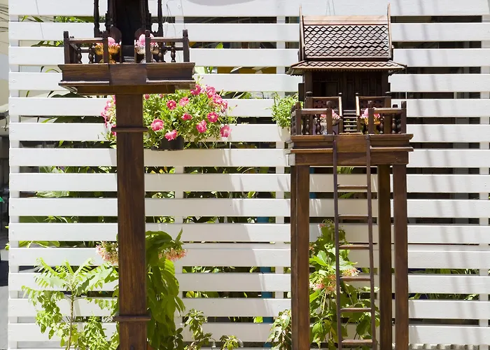 Hotel Korbua House 3*